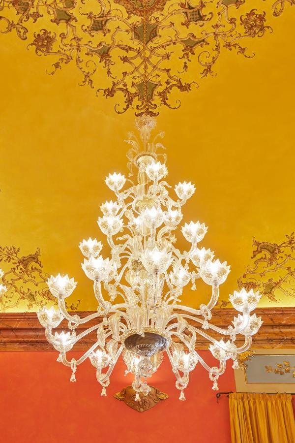 Palazzo Di Alcina - Residenza D'Epoca - Luxury- Bed & Breakfast Bolonya Dış mekan fotoğraf