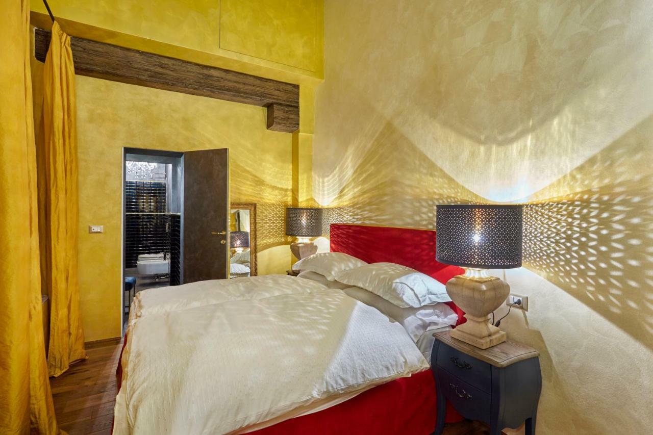 Palazzo Di Alcina - Residenza D'Epoca - Luxury- Bed & Breakfast Bolonya Dış mekan fotoğraf