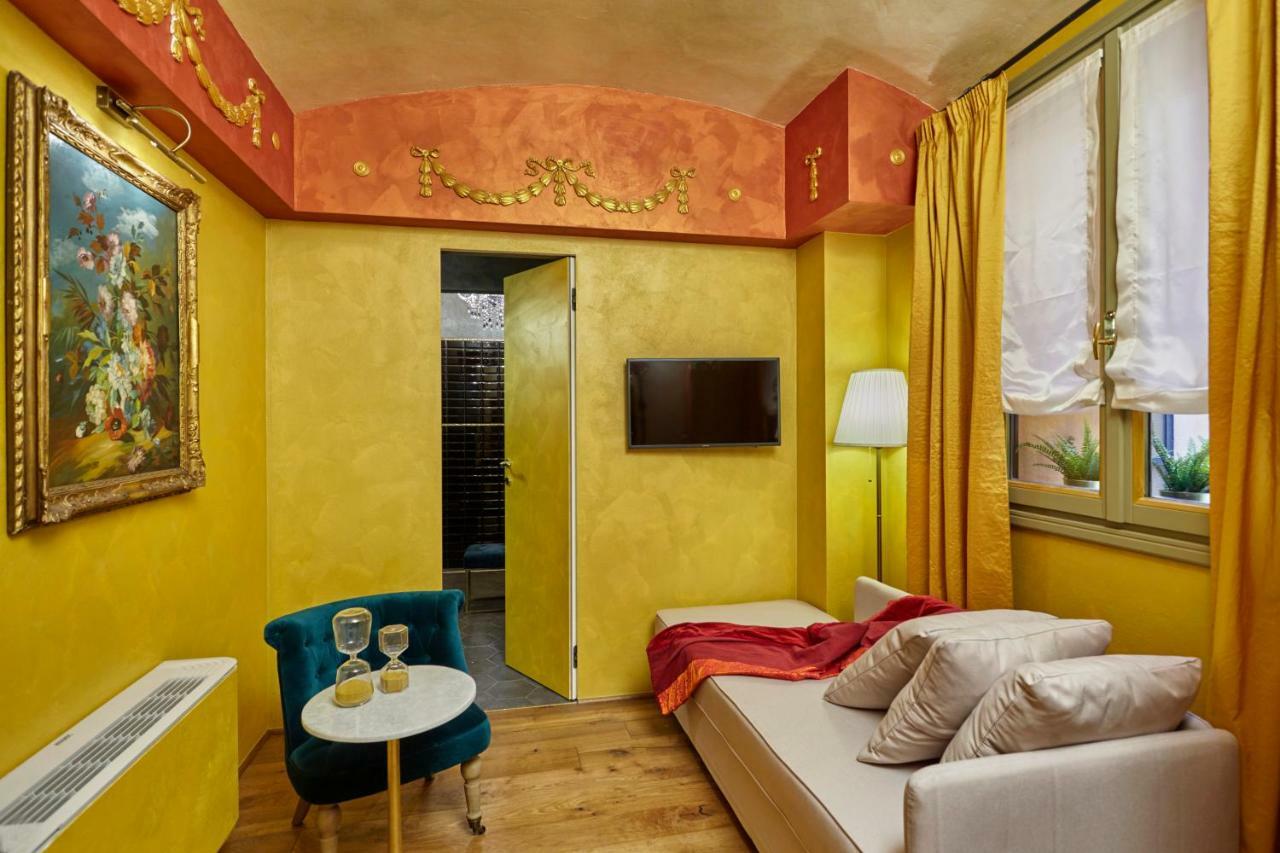 Palazzo Di Alcina - Residenza D'Epoca - Luxury- Bed & Breakfast Bolonya Dış mekan fotoğraf