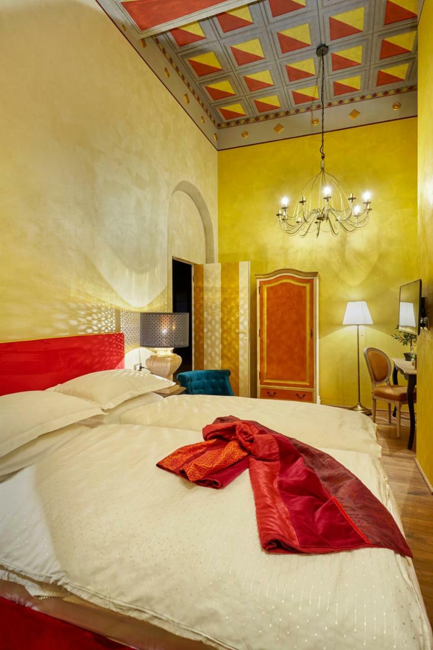 Palazzo Di Alcina - Residenza D'Epoca - Luxury- Bed & Breakfast Bolonya Dış mekan fotoğraf
